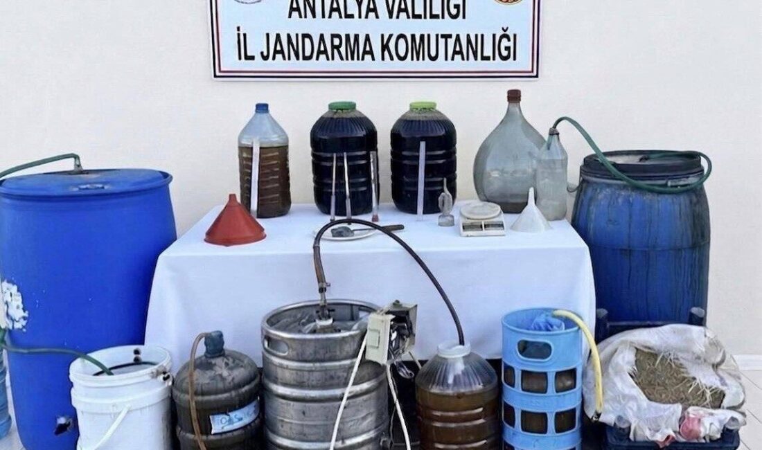 Antalya İl Jandarma Komutanlığı, Kumluca ilçesinde kaçak alkol ve sahte