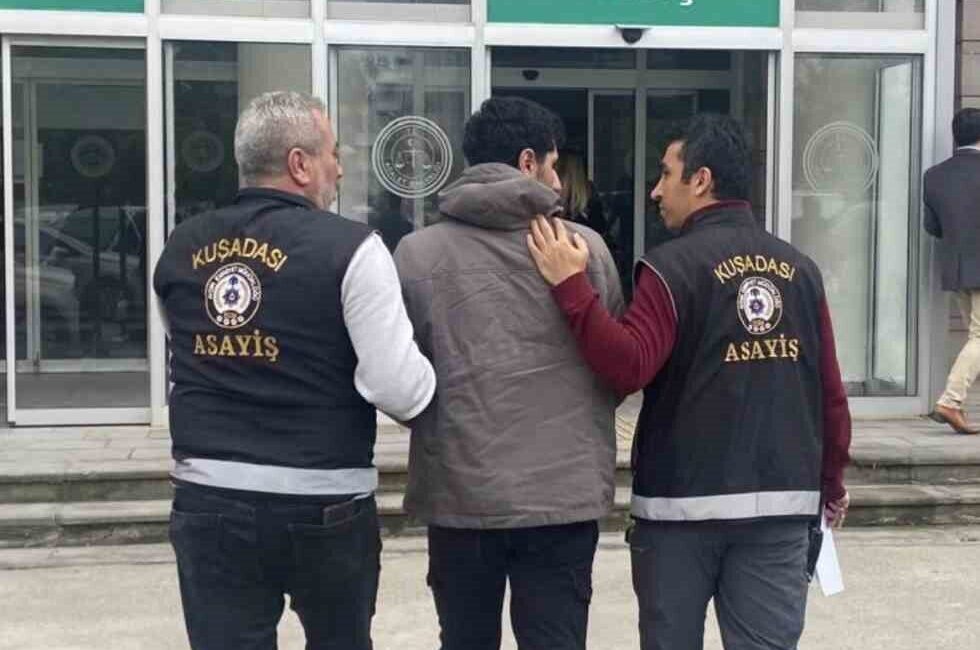 Kuşadası ilçesinde, aramaları bulunan 2 kişi, polis ekipleri tarafından gözaltına