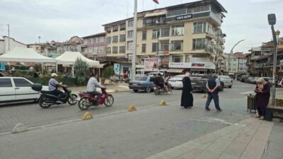 Simav ilçesine bağlı Kütahya’da 4.8 büyüklüğünde bir deprem meydana geldi.