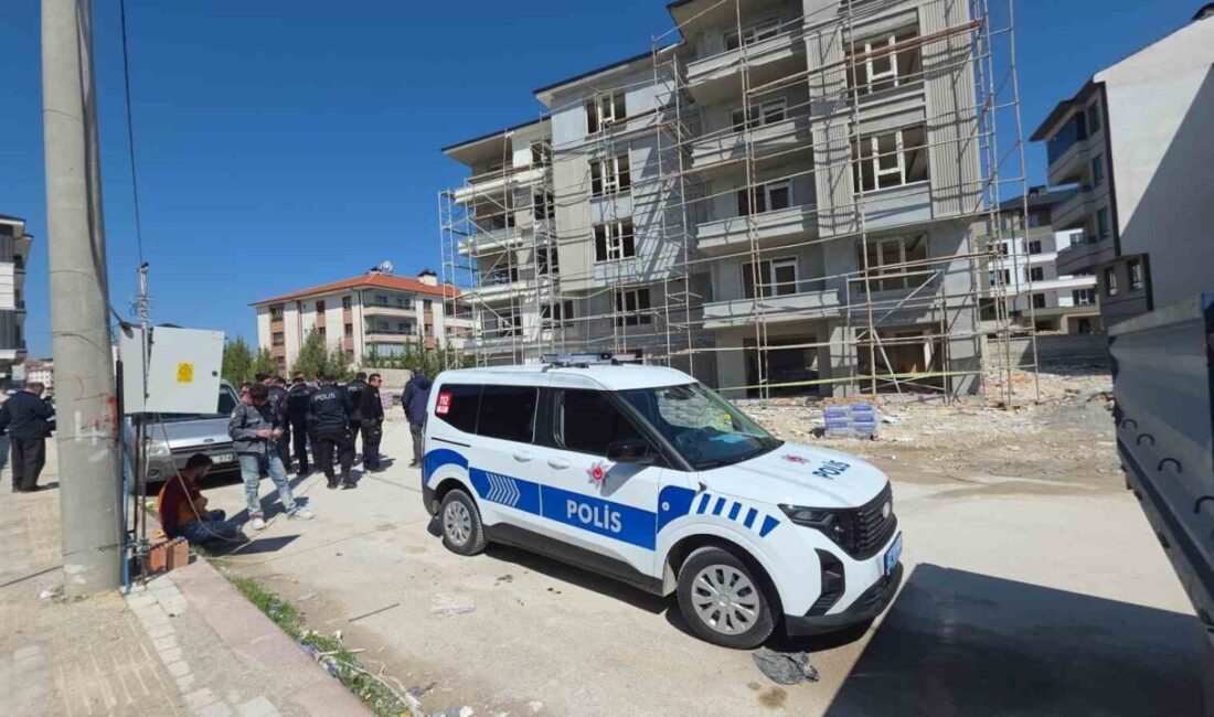 Kütahya’nın Zafertepe Mahallesi’nde meydana gelen bir iş kazasında 2 işçi