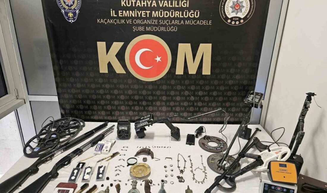 Kütahya ilinde tarihi eser kaçakçılığına karşı düzenlenen operasyonda çok sayıda