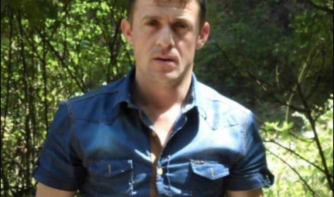 Kütahya’nın Tavşanlı ilçesinde ormanlık alanda gerçekleştirilen ağaç kesim çalışmaları esnasında