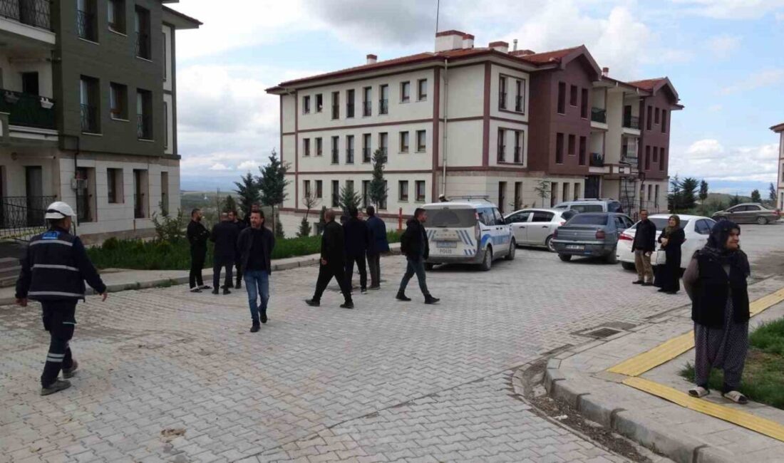 Malatya’nın Yeşilyurt ilçesinde bulunan Melekbaba Mahallesi’nde bir apartmanda meydana gelen