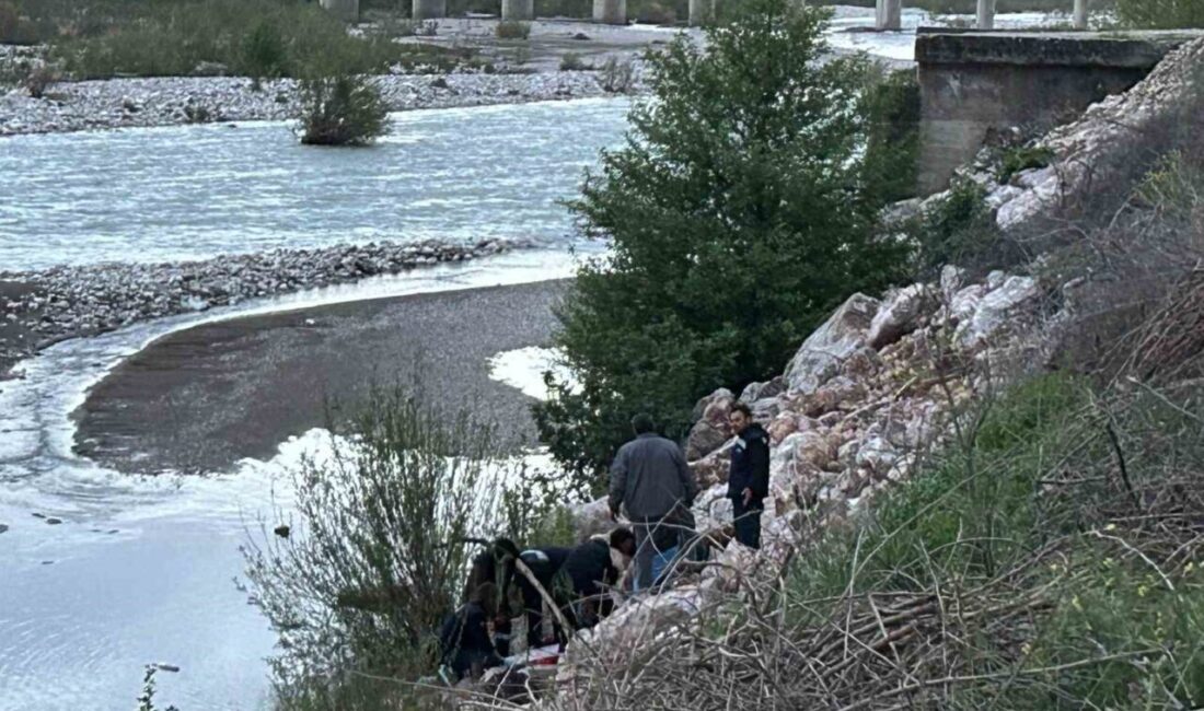 Serik ilçesine bağlı Gebiz Mahallesi, Akçapınar Mevkiinde, manzara izlemek için