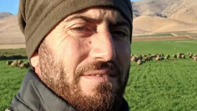 Mardin’in Derik ilçesinde çobanlık yapan 38 yaşındaki Emrah Aksu’nun silahlı