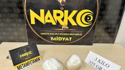 Mardin’in Midyat ilçesinde uyuşturucu ticaretine yönelik yapılan operasyonda 3 kilo