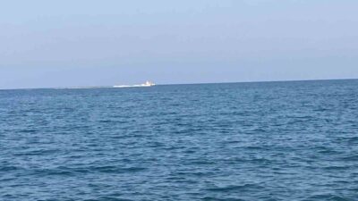 Mersin’in Silifke ilçesi açıklarında deniz yüzeyinde 2 erkek cesedi bulundu.