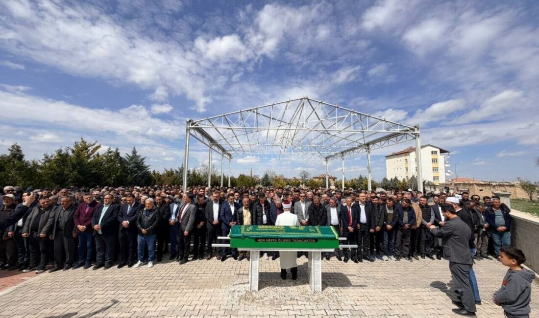 Aksaray’da gerçekleşen Türkiye-Macaristan hentbol milli maçı sırasında kalp krizi geçirerek