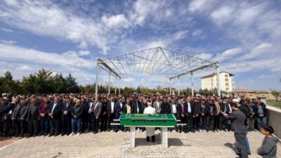 Aksaray’da gerçekleşen Türkiye-Macaristan hentbol milli maçı sırasında kalp krizi geçirerek