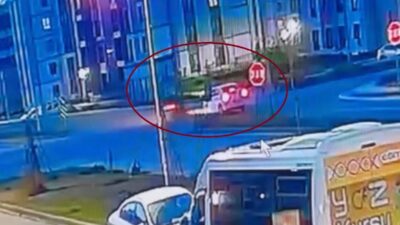 Diyarbakır’ın Bağlar ilçesinde meydana gelen bir trafik kazasında, motosiklet sürücüsünün