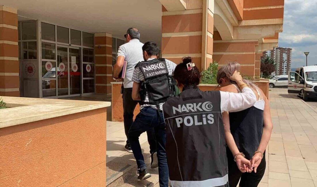 Kastamonu’da plakası çamurla kapatılan bir motosiklette uyuşturucu madde bulundurulması nedeniyle