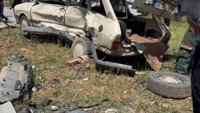 Muğla’nın Menteşe ilçesinde Denizli Karayolu’nda meydana gelen trafik kazasında araçlar