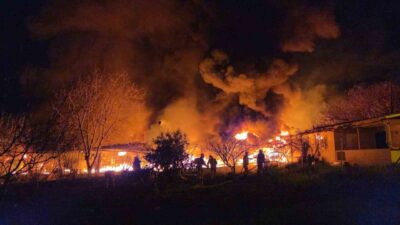 Samsun’un İlkadım ilçesinde bulunan bir muz deposunda çıkan yangın, ekiplerin