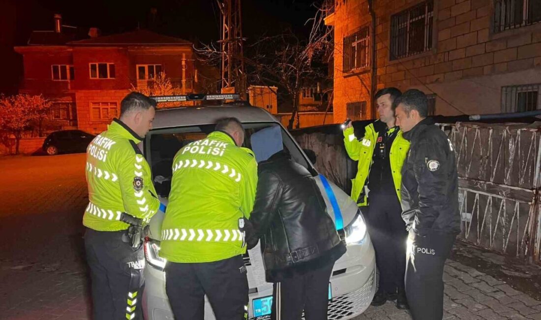 Nevşehir’de yaşanan maddi hasarlı trafik kazasının ardından olaylar gelişti. Kadın