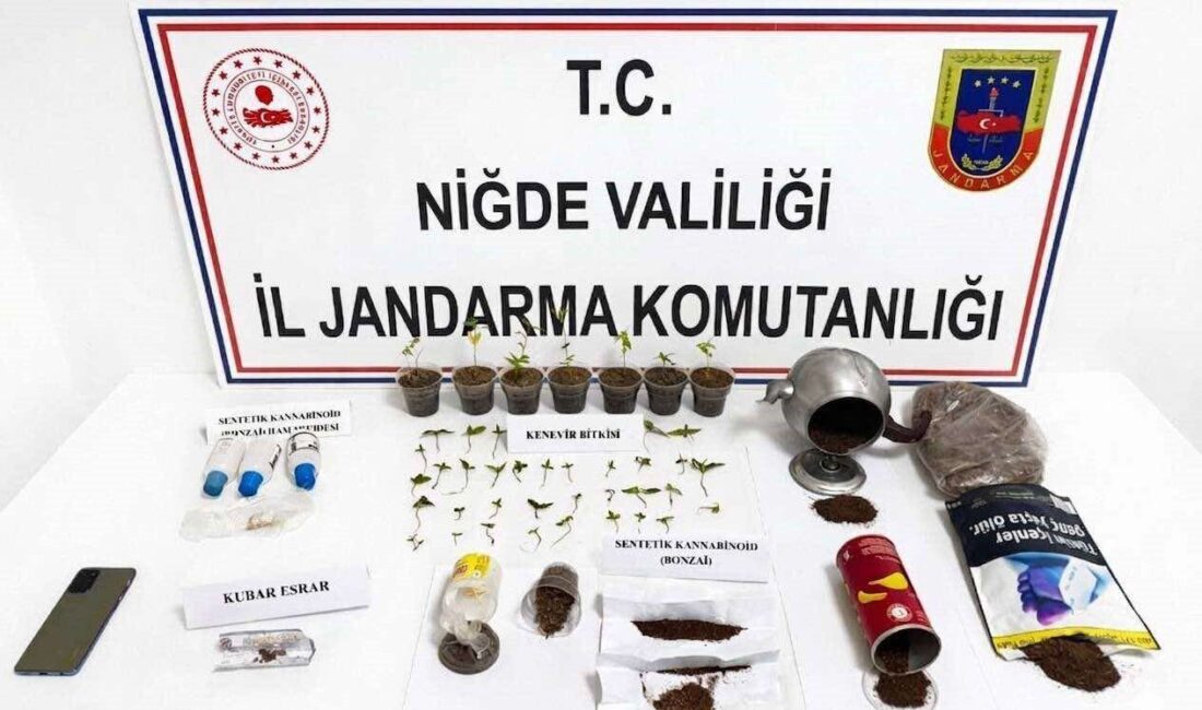 Niğde İl Jandarma Komutanlığı ekipleri, uyuşturucuyla mücadele kapsamında yaptıkları çalışmalar