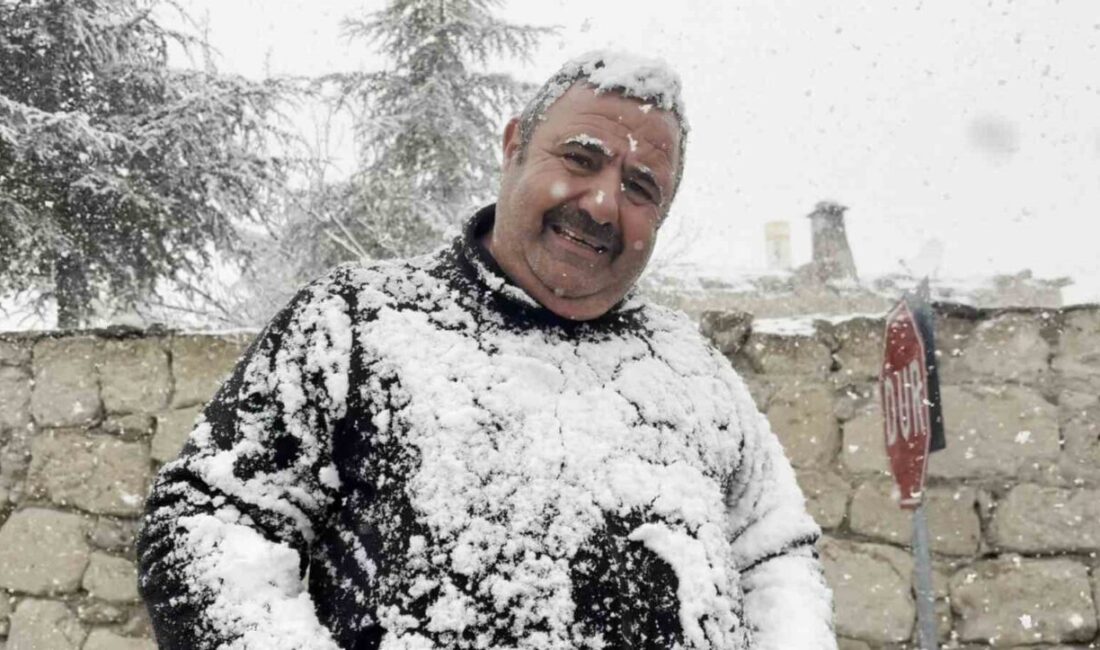 Nisan ayının ortasında Aksaray’da beklenmedik bir şekilde kar yağışı devam