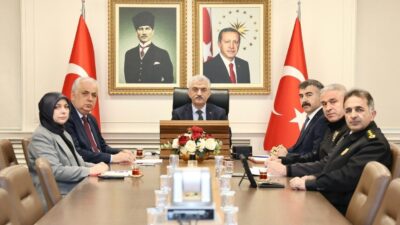 Şanlıurfa ve Kahramanmaraş’ta gerçekleşen silahlı saldırıların ardından, Türkiye genelinde okul