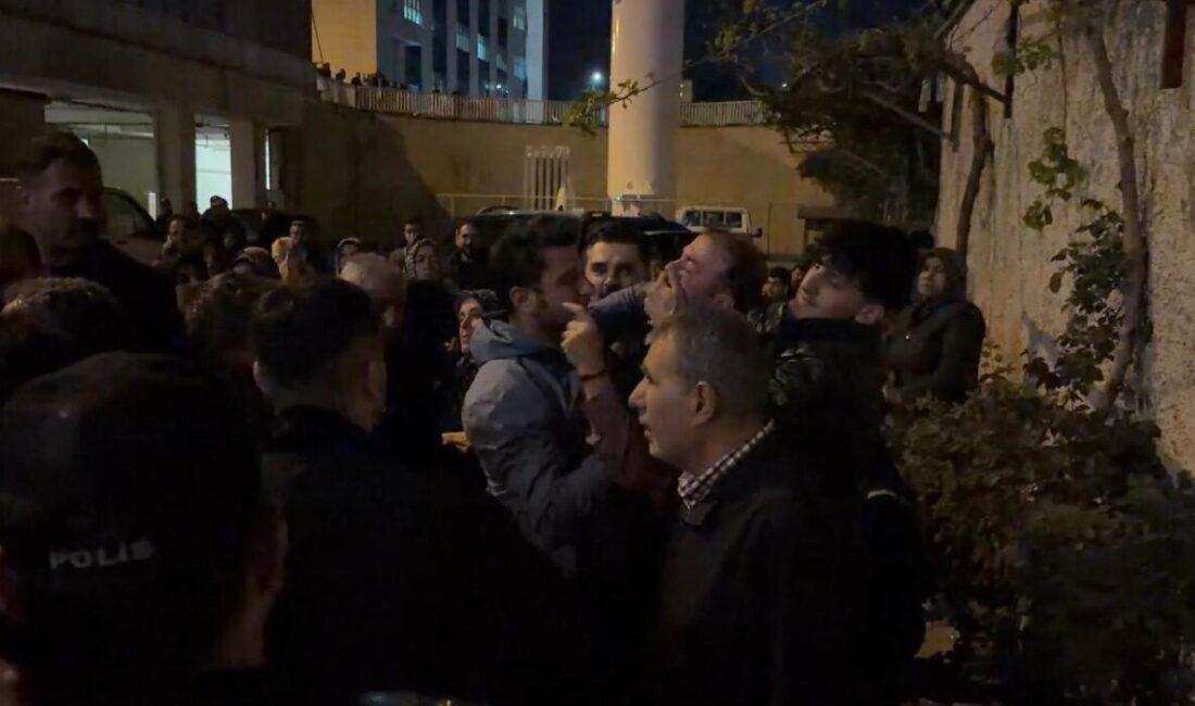 Kahramanmaraş’ta Ayser Çalık Ortaokulu’ndaki silahlı saldırıda 9 kişinin hayatını kaybettiği