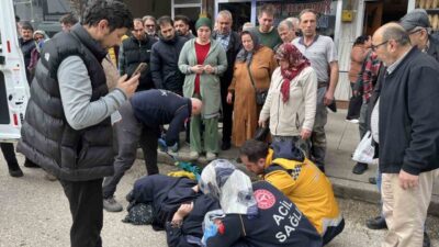 Ünye ilçesinde meydana gelen trafik kazasında, bir kadın otomobilin çarpması