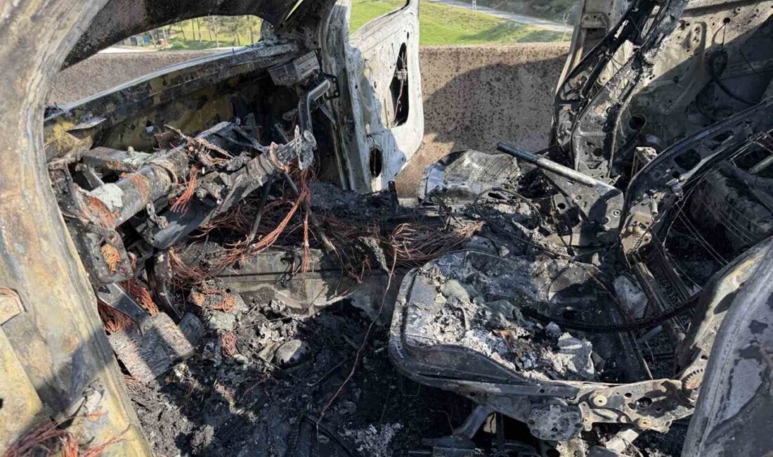 Bahçe ilçesine bağlı Savranlı köyü köprüsü mevkiinde seyir halindeki bir