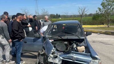 Kocaeli ilinde meydana gelen trafik kazasında otomobil ile otobüs çarpıştı,
