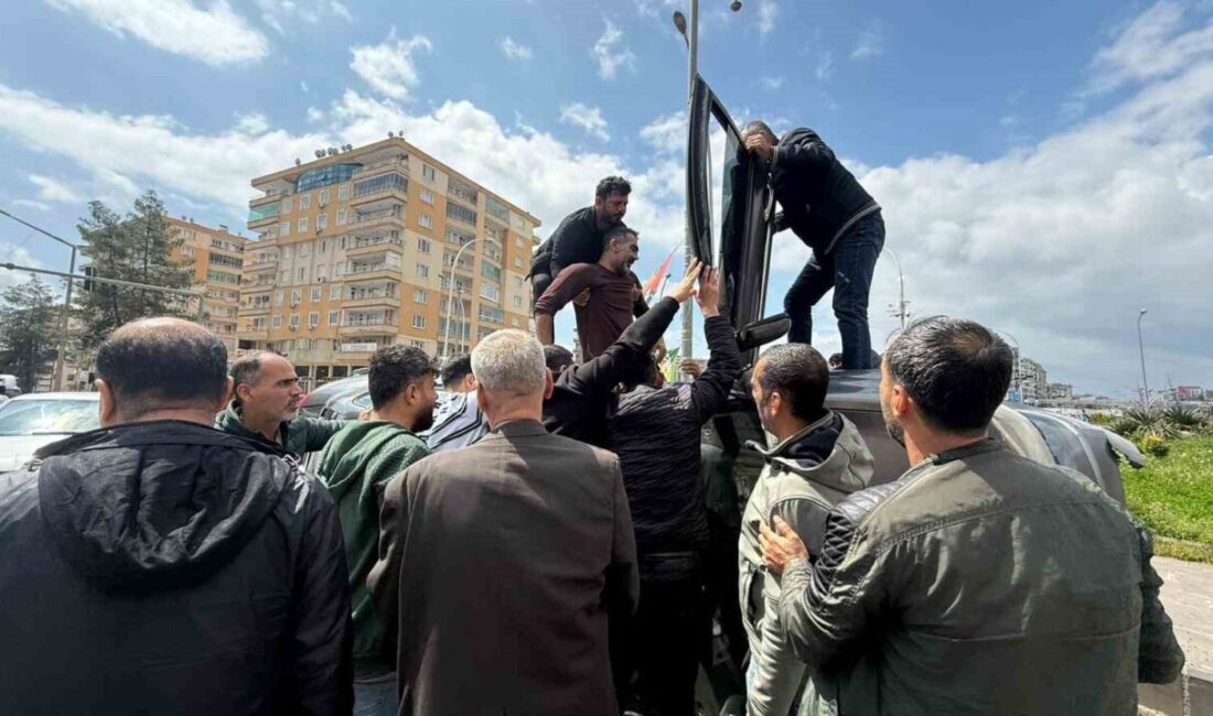 Diyarbakır’da, Urfa Bulvarı Tesisler Kavşağı’nda meydana gelen trafik kazası anı