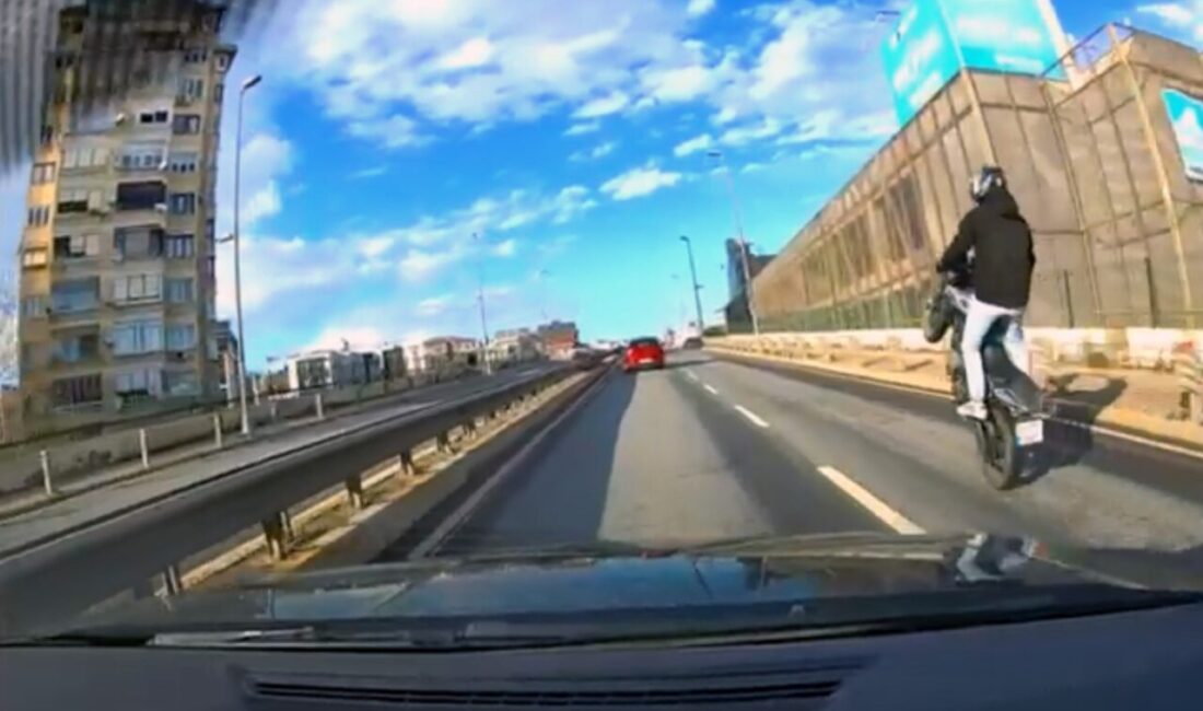 Pendik’te, motosiklet sürücüsüne trafikte akrobatik hareketlerle ilerlediği için 46 bin
