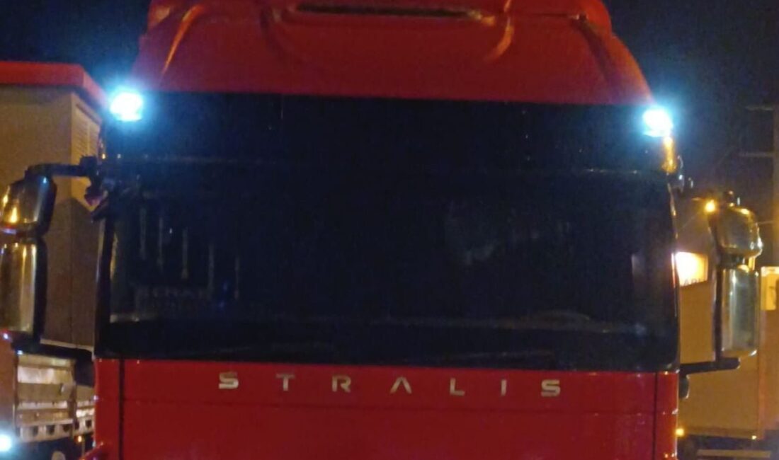 Samsun’da, Kavak ilçesi Tekeli Kantarı’nda denetim yapılırken plakaları kapatıp kantara