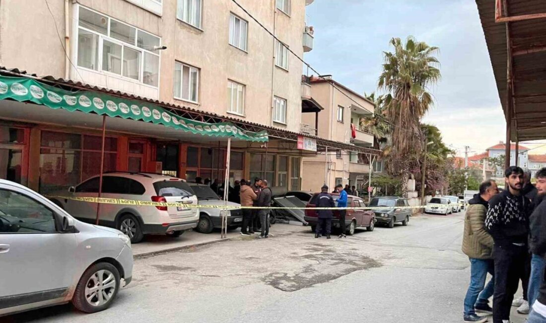 Muğla’da çeşitli suçlardan aranma kaydı bulunan bir şüpheli, polisten kaçarken