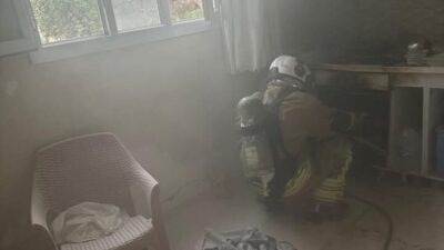 Reyhanlı ilçesinde, Fidanlık Mahallesinde bulunan bir müstakil evde çıkan yangın,