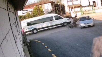 Sakarya’nın Akyazı ilçesinde meydana gelen trafik kazasında bir otomobil ile