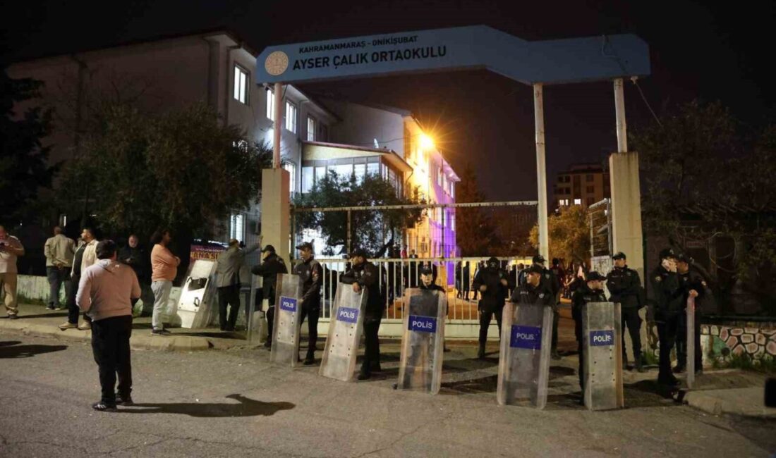 Kahramanmaraş’ta, Haydarbey Mahallesi’ndeki Ayser Çalık Ortaokulu’nda meydana gelen silahlı saldırı