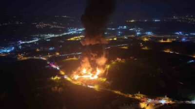 Samsun’un İlkadım ilçesinde bulunan bir muz deposunda meydana gelen yangın,
