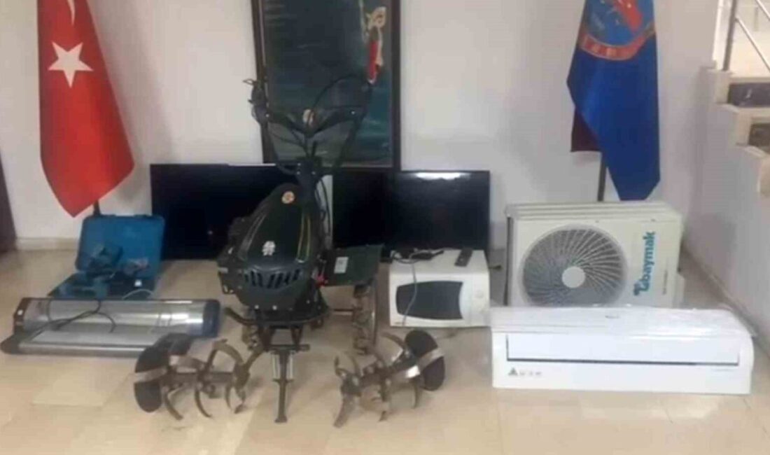 Şanlıurfa’da Haliliye ilçesinde bir bağ evinden yaklaşık 300 bin lira