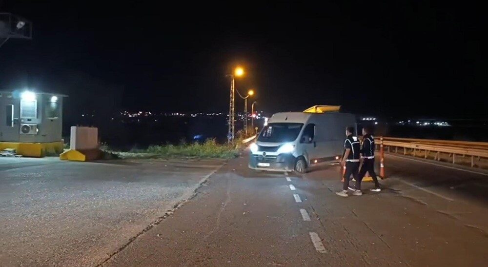 Şanlıurfa ilinde kaçakçılıkla mücadele kapsamında gerçekleştirilen operasyonda 2 şüpheli tutuklandı.