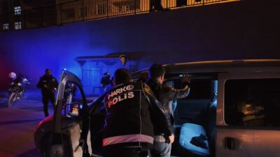 Şanlıurfa’da polis ekipleri tarafından il genelinde yapılan asayiş uygulamasında silah