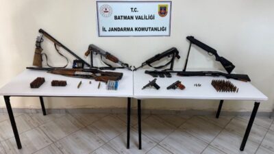 Batman’ın Sason ilçesinde gerçekleştirilen operasyonda kaçak silah ve mühimmat ele
