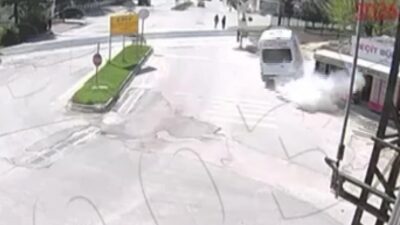 Amasya’da, hemzemin geçitten hemen önce meydana gelen olayda, bir servis