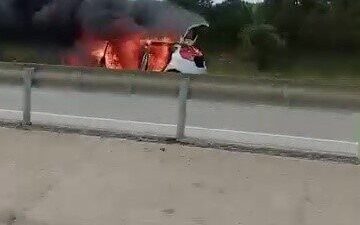 Bursa’da, Karacabey-Bandırma istikametinde seyir halindeki bir otomobilde meydana gelen yangın