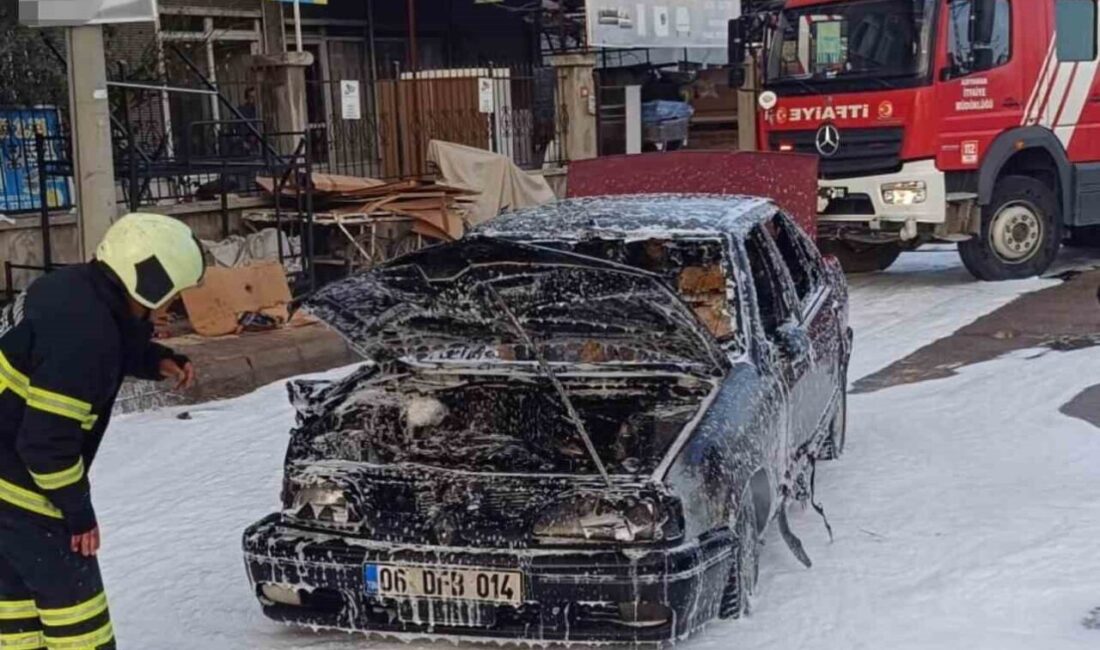 Adıyaman’da seyir halindeki bir araç aniden alev aldı ve tamamen