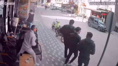 Simav ilçesinde meydana gelen 4,8 büyüklüğündeki depreme ait güvenlik kamerası