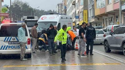 Sinop’ta 70’li yaşlarda bir kişi, karşıya geçmeye çalışırken hafif ticari