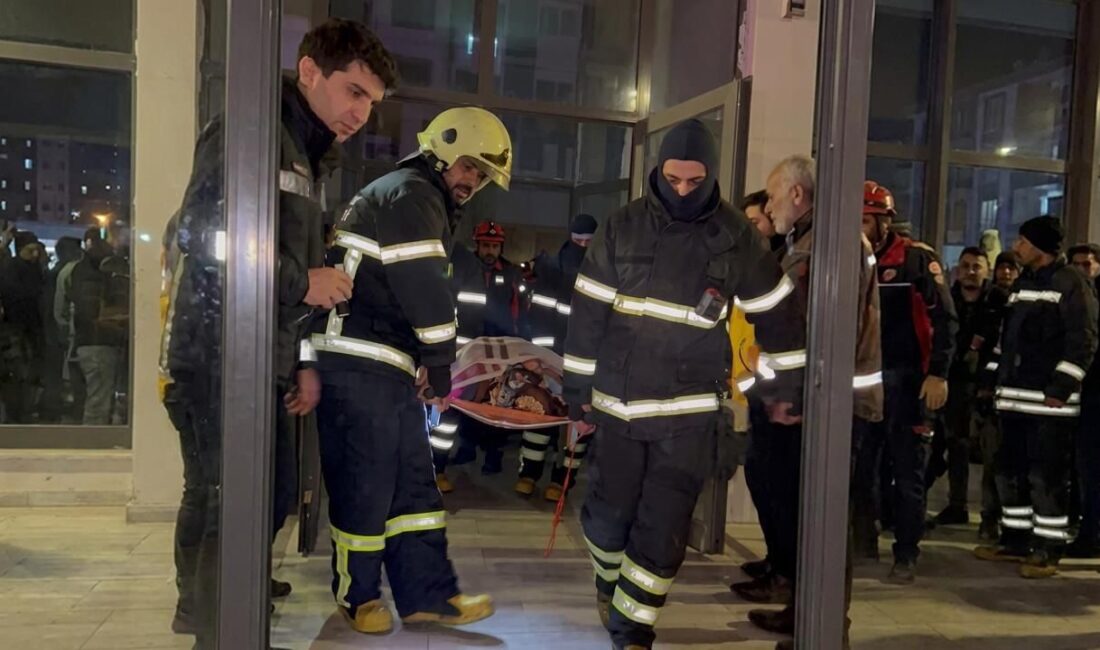 Adıyaman’da bir apartmanın bodrum katında meydana gelen su baskını sonucunda