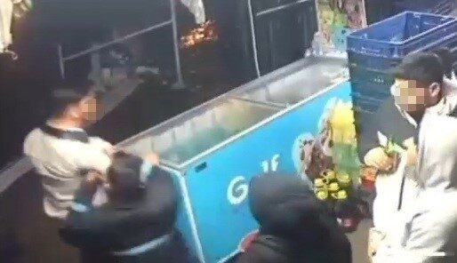 Tekirdağ’ın Süleymanpaşa ilçesinde bir bakkalda meydana gelen bıçaklı kavgada bir