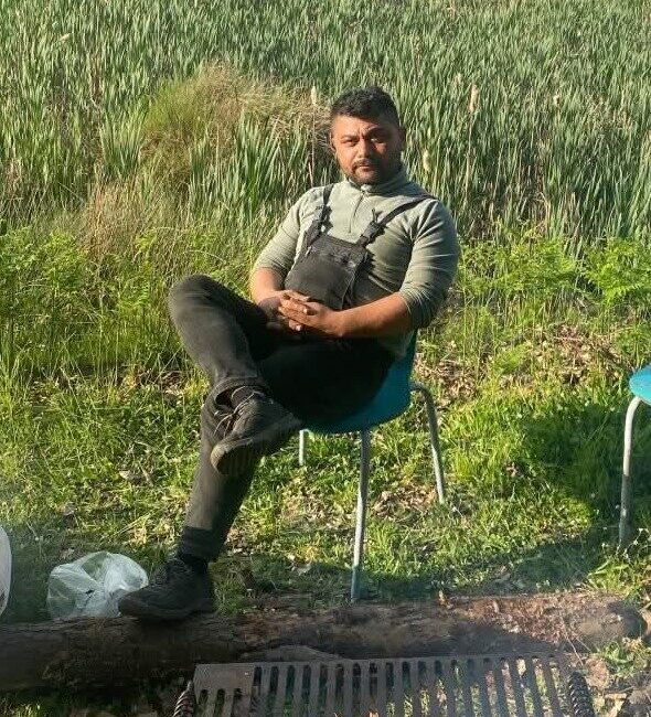 Sultangazi ilçesinde bir oto tamirhanesinde çalışan bir kişi, işyerinin tuvaletinde