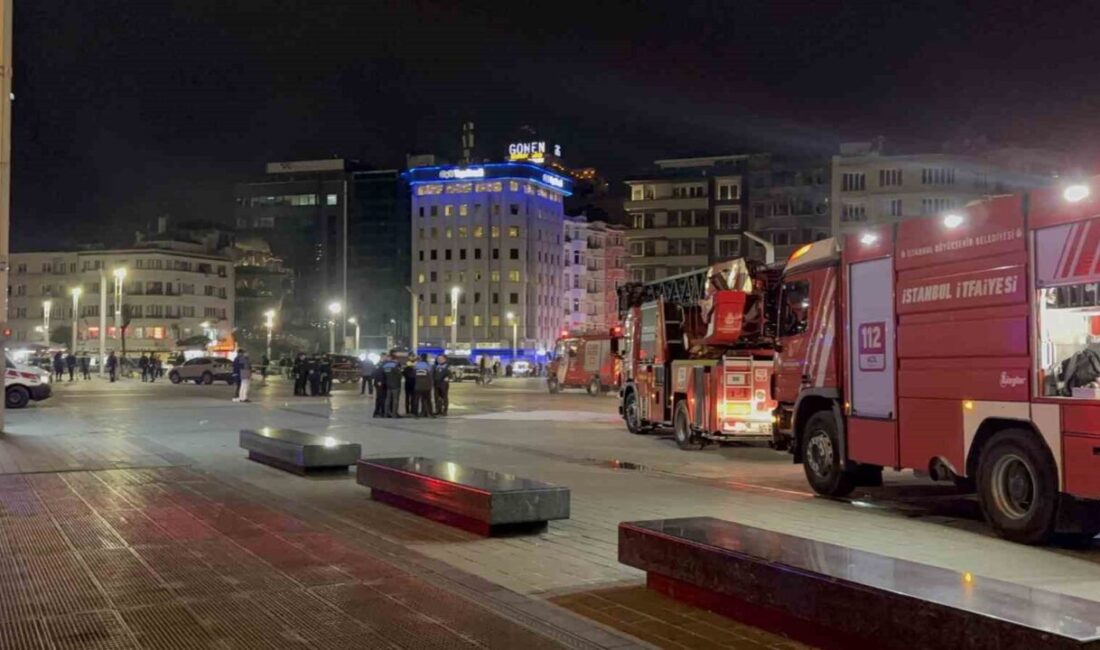 Taksim Metro İstasyonu’nda meydana gelen yangın, kısa süreli panik yarattı.