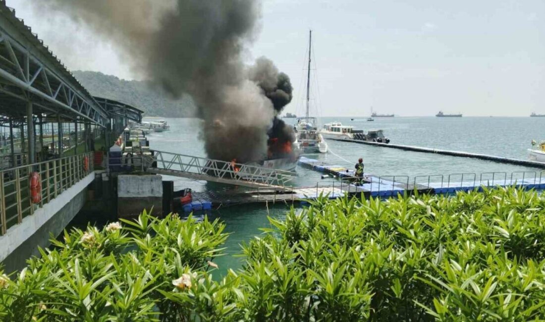 Phuket Adası’ndaki turistik bir iskelede meydana gelen patlamada bir kişi