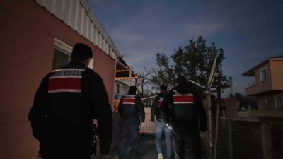 Tekirdağ ve İstanbul’da birlikte gerçekleştirilen uyuşturucu operasyonunda tutuklanan 26 şüpheliden