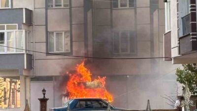 Kapaklı ilçesinde bir minibüs, iddiaya göre içerisinde tekstil malzemeleri bulunduğu