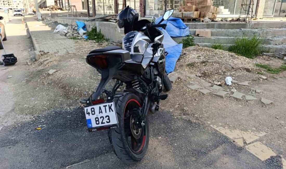 Adıyaman’da yaşanan trafik kazasında ticari taksi ile motosiklet çarpıştı, 1
